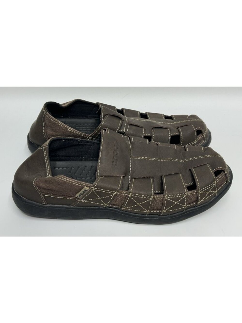 Crocs Santa Cruz Sandals Men’s Size 8 Brown fisherman Slip On Casual Outdoor